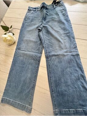 Express Wide-Leg Women’s Jeans - Light Blue Wash